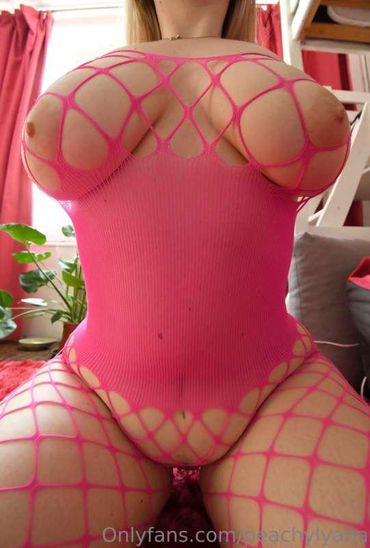 Hey😈, come here I wanna drain your balls 🙄