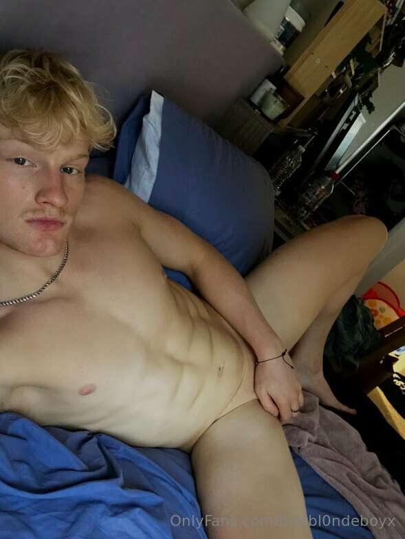 i made an absolute mess after this 💦💦💦💦 DM me for the video ..