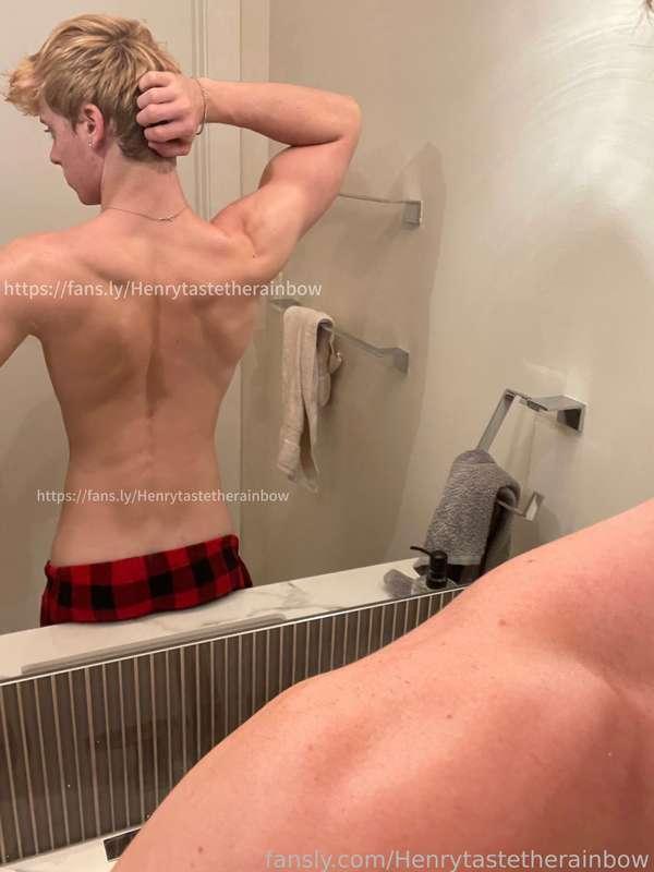 henrytastetherainbow image #2