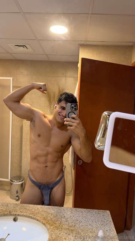 Creo que esto no cubre lo suficiente😁🤔 hoy a darle con todo🔥..