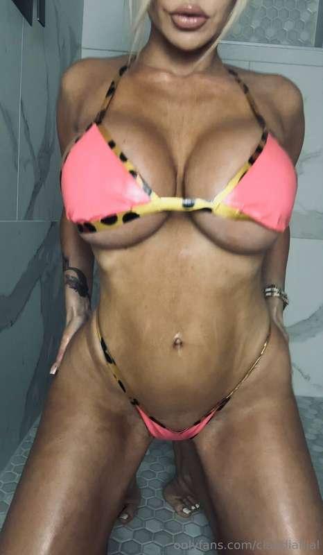 Oil me up 💦