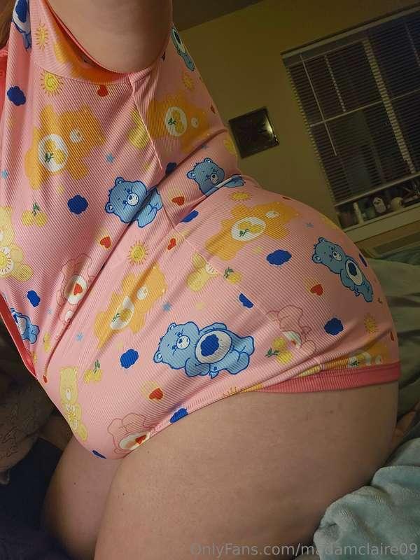 Someone's baby girl... check the last image. I got a present..