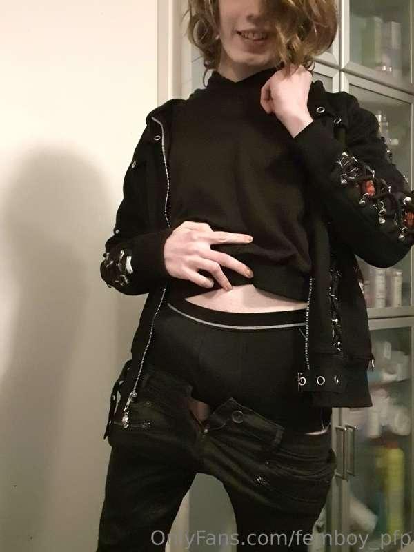 femboy_pfp image #0