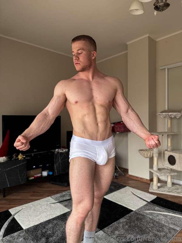 Let’s get a little closer, shall we? 😉🥵