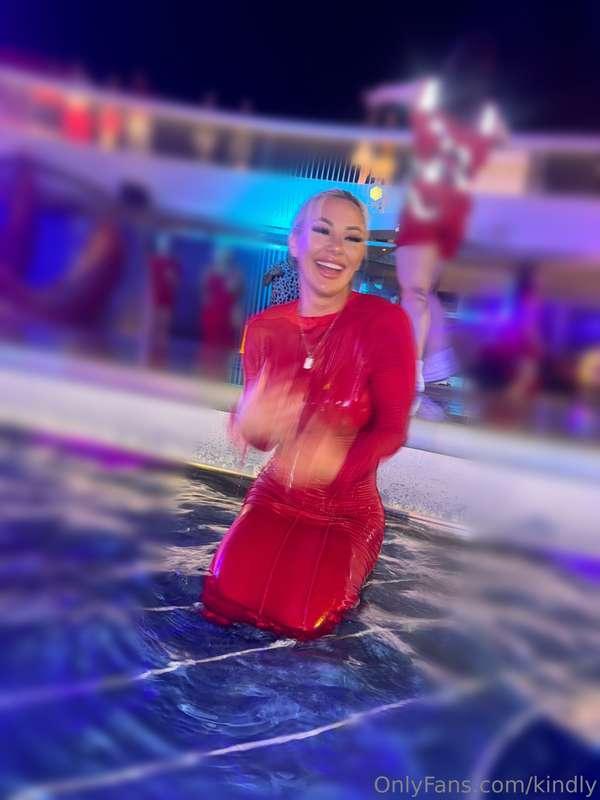 It’s that kind of night 😝