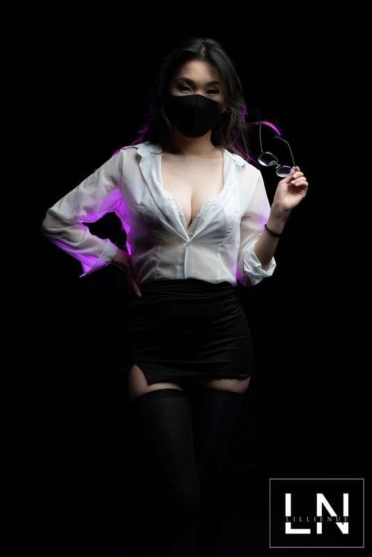 A fan favorite costume! ~ sexy secretary comin' your way ;D