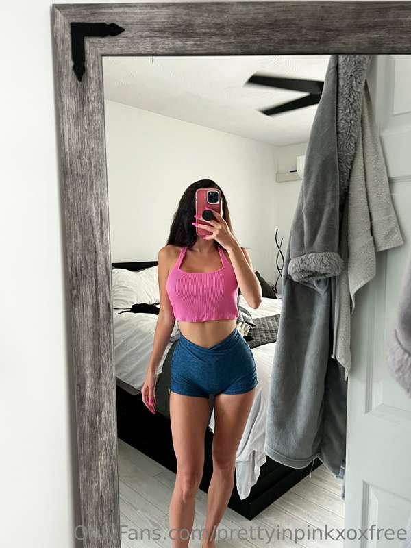 Do you have a second babe? Take this poll, Im trying to see ..