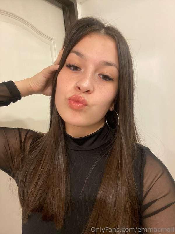 💋