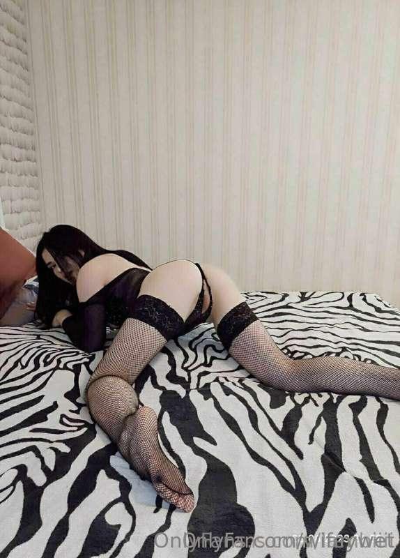 ✨THIS HOTTIE @lambiiii WAS BORN TO FUCK!✨ she has the DIRTIE..