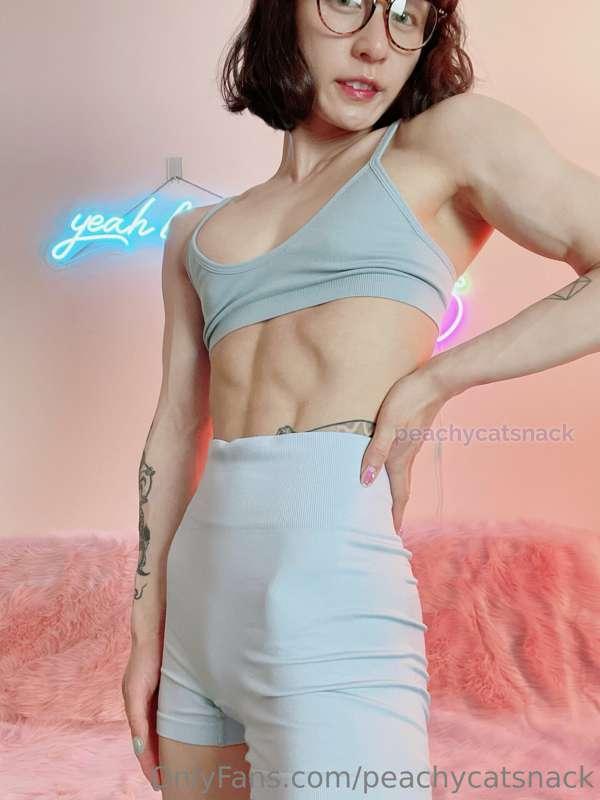 peachycatsnack image #3