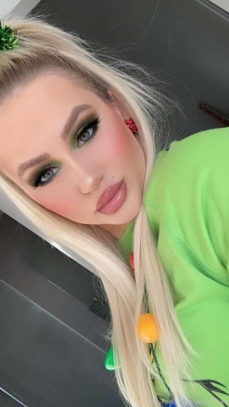 The...the...the...the GRINCH 💚