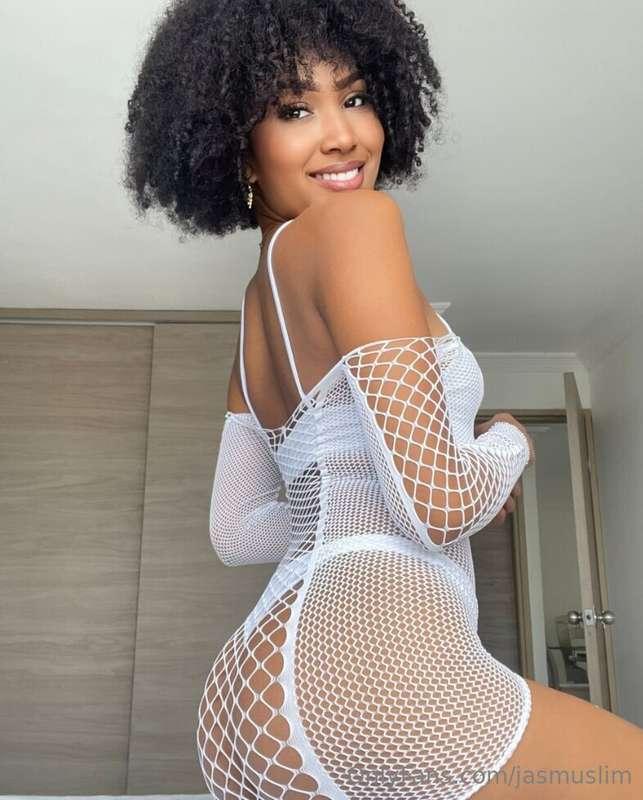 🔥Free Subscription🔥🌙 I @blackqueen.ema am the queen of late-..