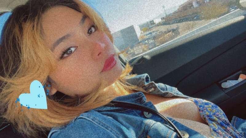 I think blue might be a favorite color💙🦋