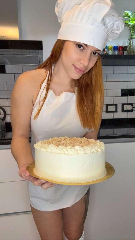 Do you want to eat it all today? It's sweet, juicy, and crea..