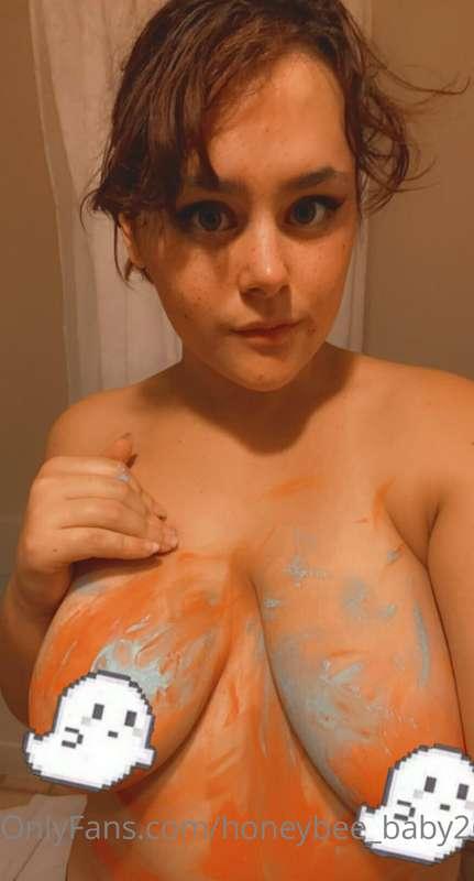 Add a tip to see uncensored or sub to my main page to unlock..