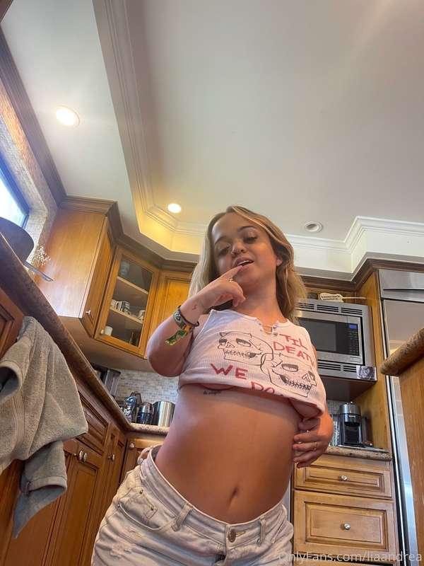 are u hungry bae? 😛