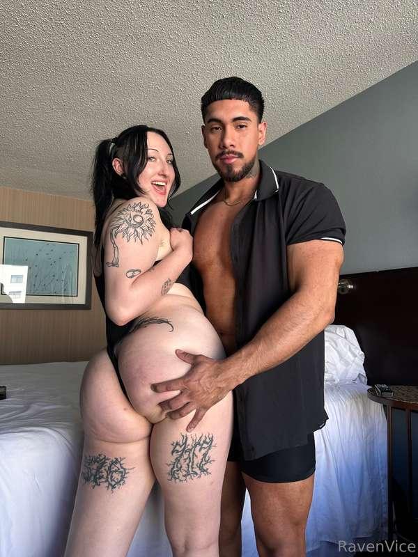 At the hand of a strong Latino man 🤩 @ricotasty