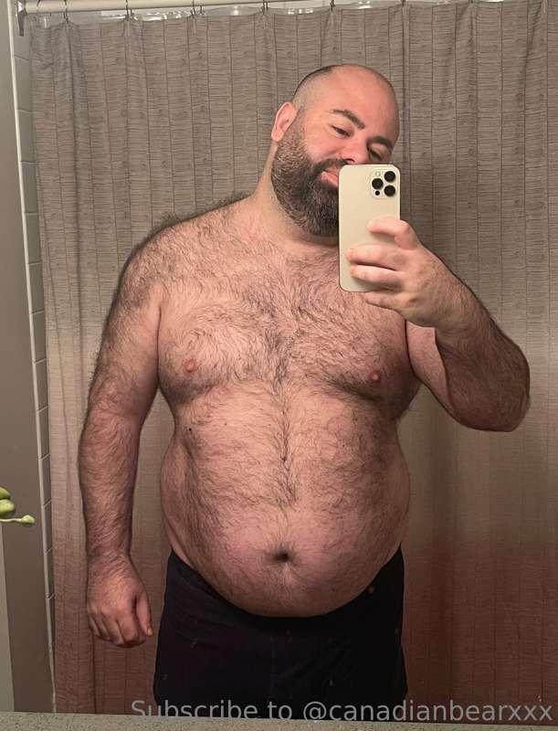 Nudes are on onlyfans.com/canadianbearxxx (50% off)