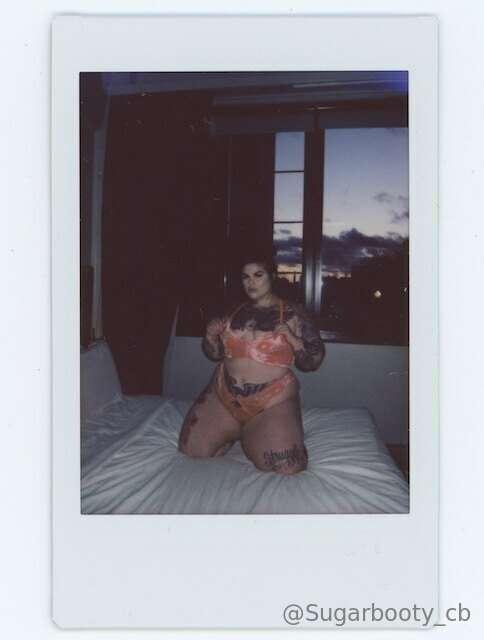 See me in the bedroom <3