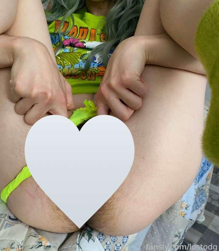 Spreading my hairy pussy for you to fill me😈😈

#fyp #hairy #pussy #fatpussy #spreading 