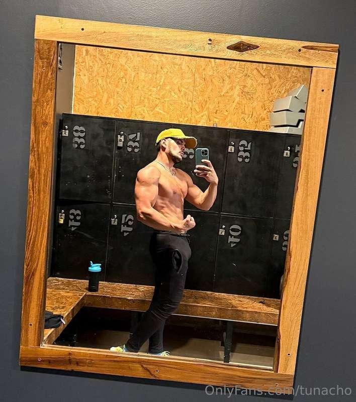 FREE ACCOUNT ☀️Dominant is Looking for his Bitch 🐶😏⭐️ @punto..