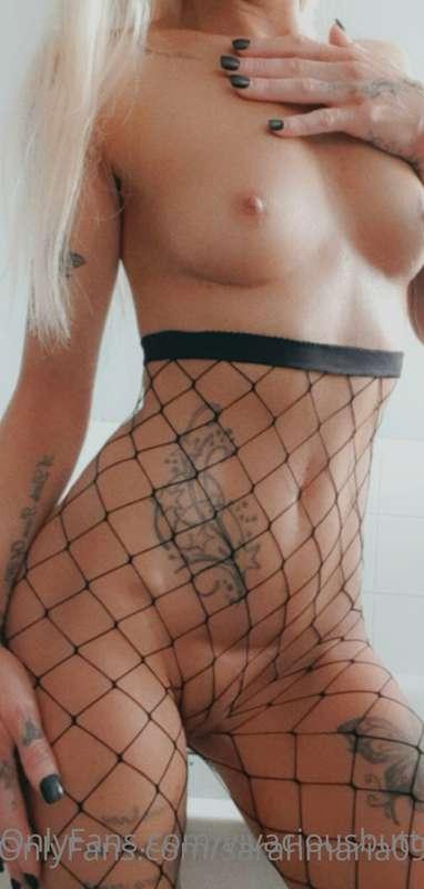 Daddie little cumslut 
All things avalible just dm me and as..