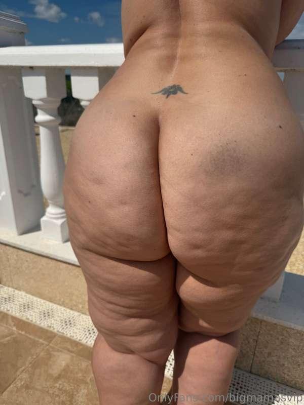 How’s the view from behind? 