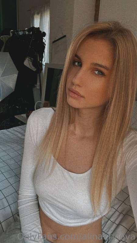 I feel so alone :(