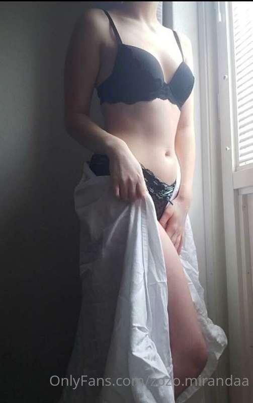 Feel free to tip for more content with different lingerie 😘
