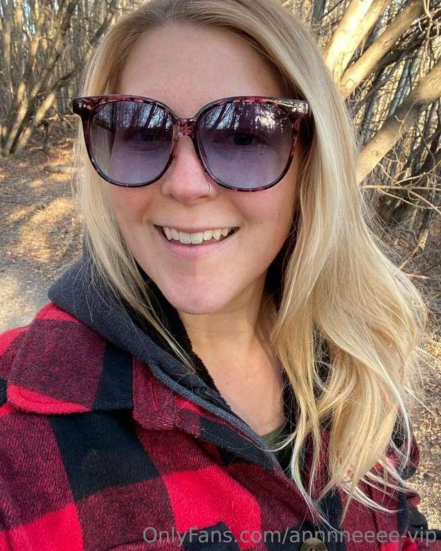 A cute selfie I found from a year ago 🥰