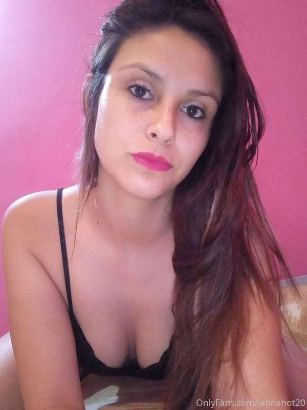 this night  I can be yours love, I'm available! 🥵🥵🥵😍