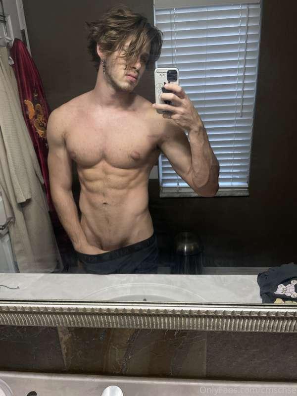 Hi