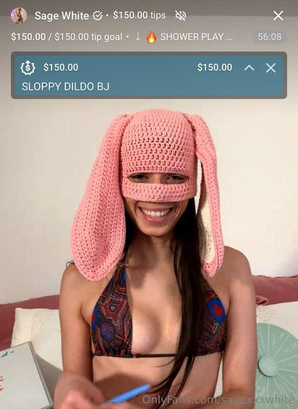 Sloppy BJ time right now on live 🤤