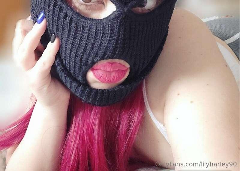 How about spoil me? I'll spoil you back 😉
⬇️⬇️⬇️⬇️⬇️
@lilyha..