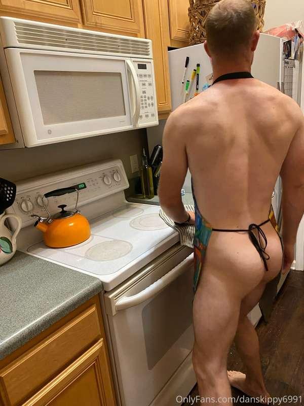 Missing the nude cooking days