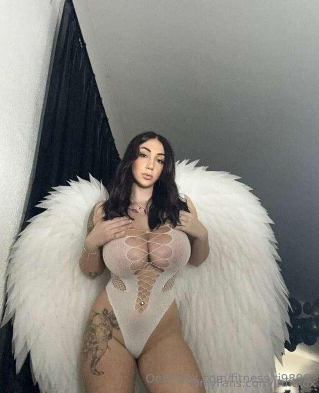 A beautiful angel… with a naughty side😉