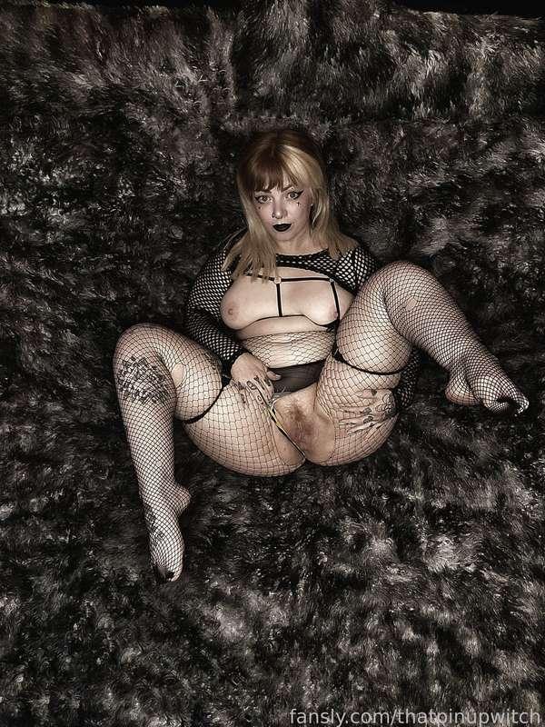 thatpinupwitch image #13