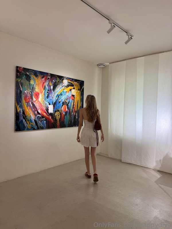 Galleries are special places where art comes to life. 💜😇 Wal..