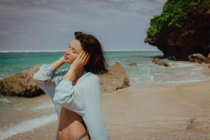 enjoying the ocean breeze💦