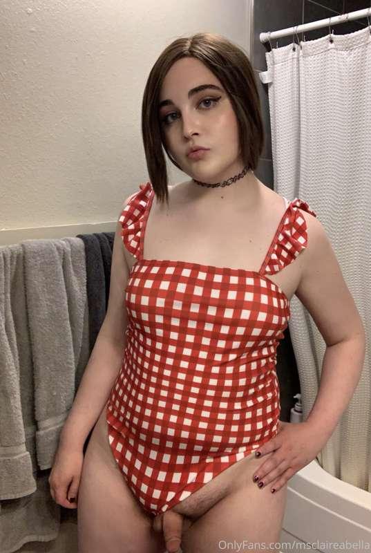 msclaireabella image #0