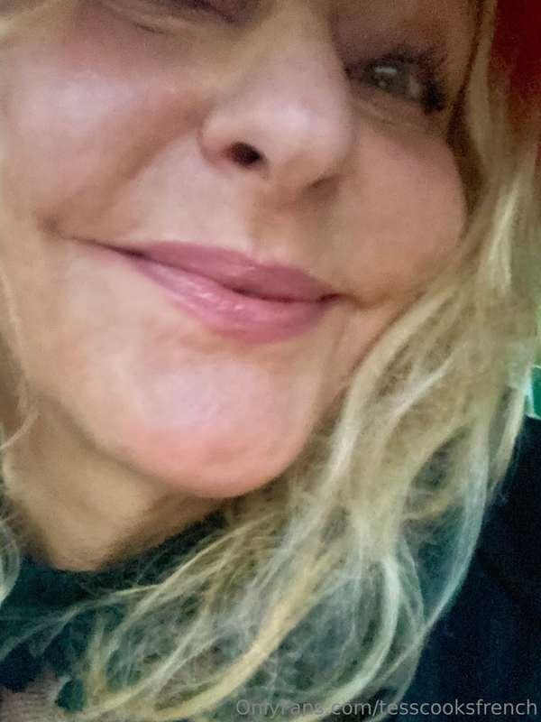 Feeling affectionate today! 💋💋