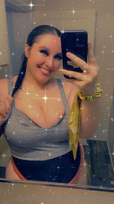 Hope all of y’all love thick thighs, big titties, and jet bl..