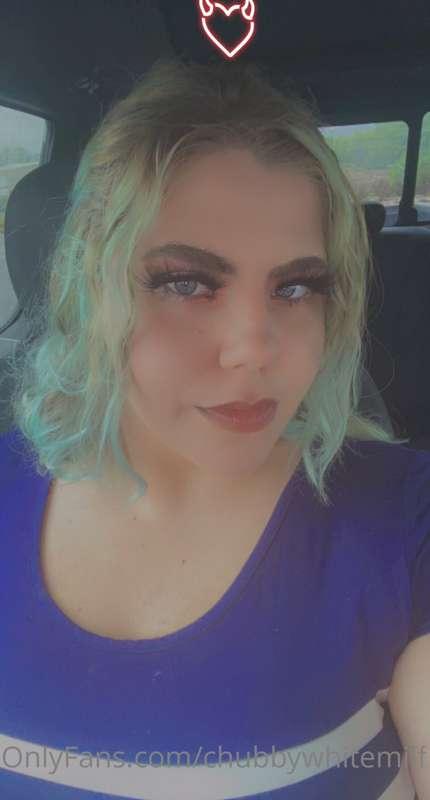 chubbywhitemilf image #1