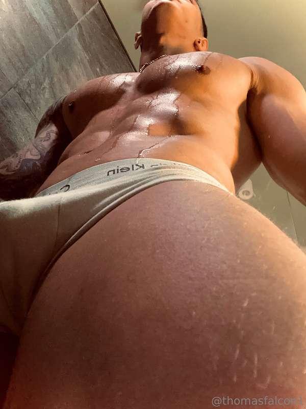 Too hot it's getting here 😈🔥💦
