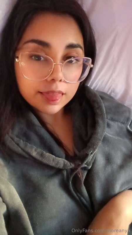Swipe for a tease 😜