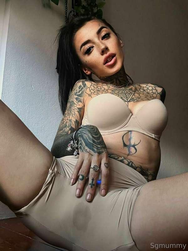 Jugamos un poquito cariño?? 🤤💦👅