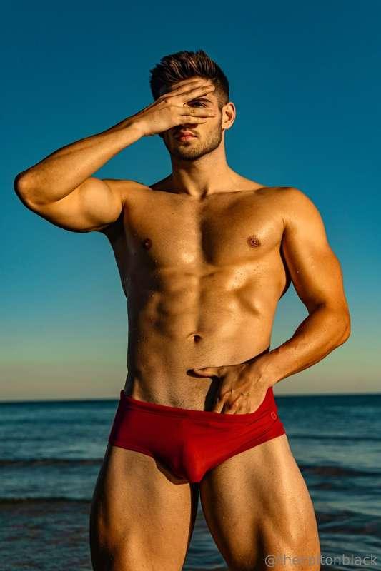 The uncropped version insta wouldn’t let me post 