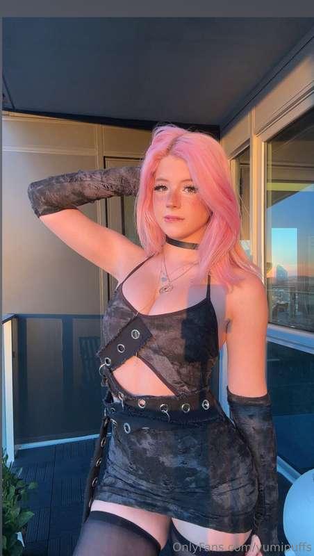 do i look hot in this sexy outfit?🔥🔥🔥