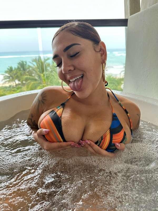 can I post this even though titty tuesday was yesterday? 😜