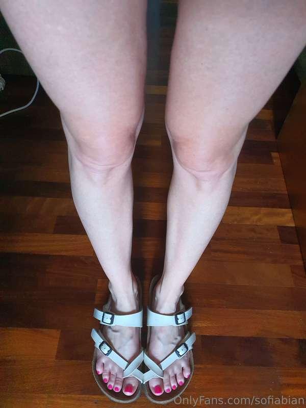 Ti sto aspettando sul mio profilo vip per farti sbavare con ..